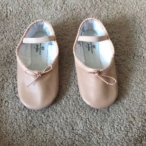 Ballet shoes